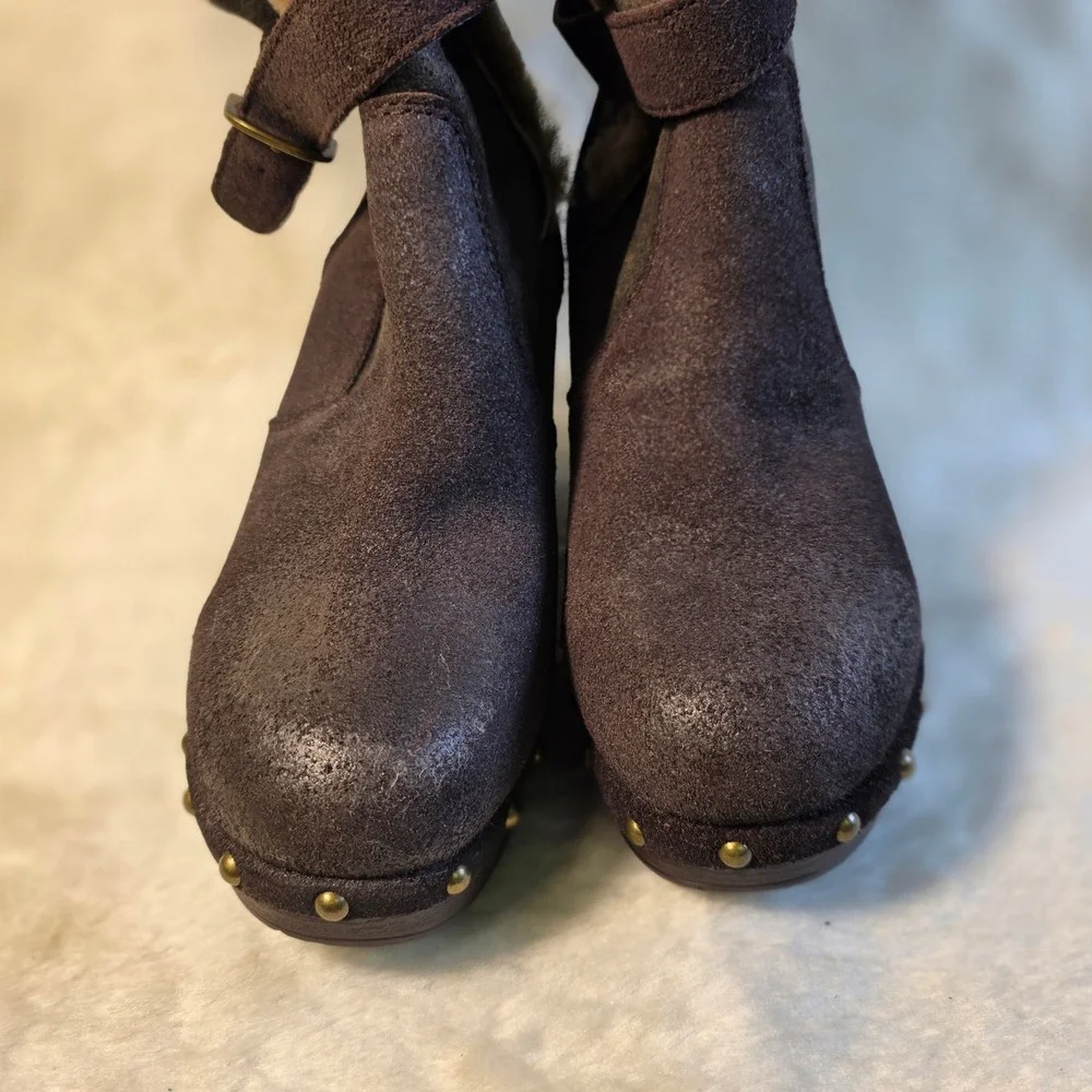 EMU Australia Clog Ankle Boots Brown Suede Shearling Cuff Lined Studded Womens 8